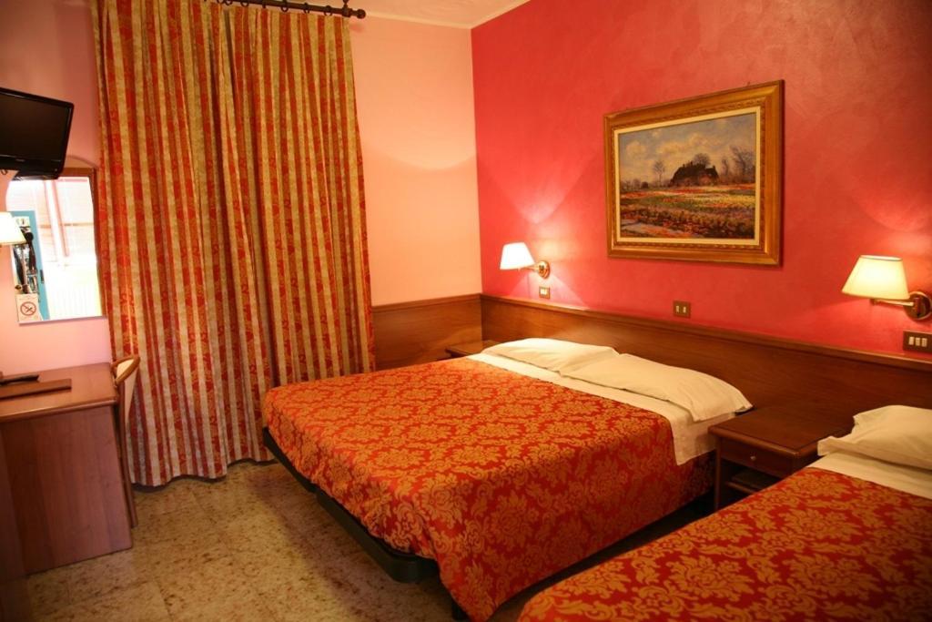 Hotel San Pellegrino Spilamberto Phòng bức ảnh